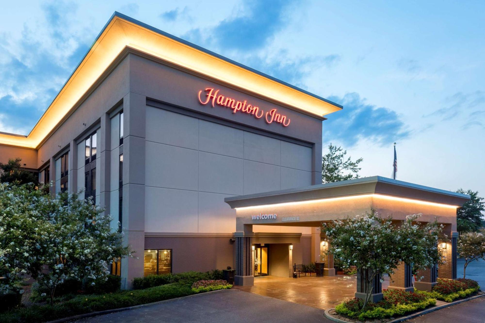 Hampton Inn Memphis-Walnut Grove/Baptist East Exterior photo